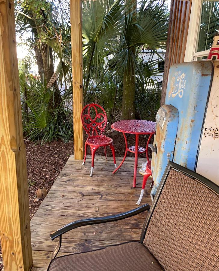 150 Year Old Restored Lincolnville Cottage セント・オーガスティン エクステリア 写真