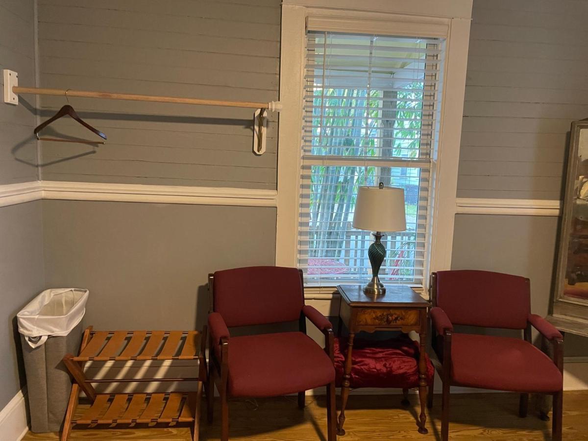 150 Year Old Restored Lincolnville Cottage セント・オーガスティン エクステリア 写真
